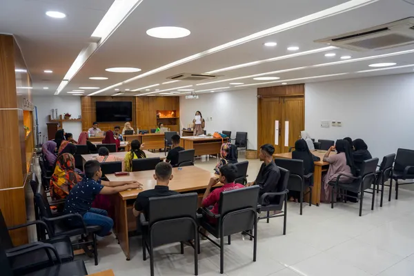 Designing and Implementing Skills Training for TdH's Disadvantaged Children of Hazaribagh 30