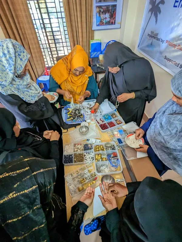 Capacity-Building Project on Seaside Jewelry at Cox's Bazar 3
